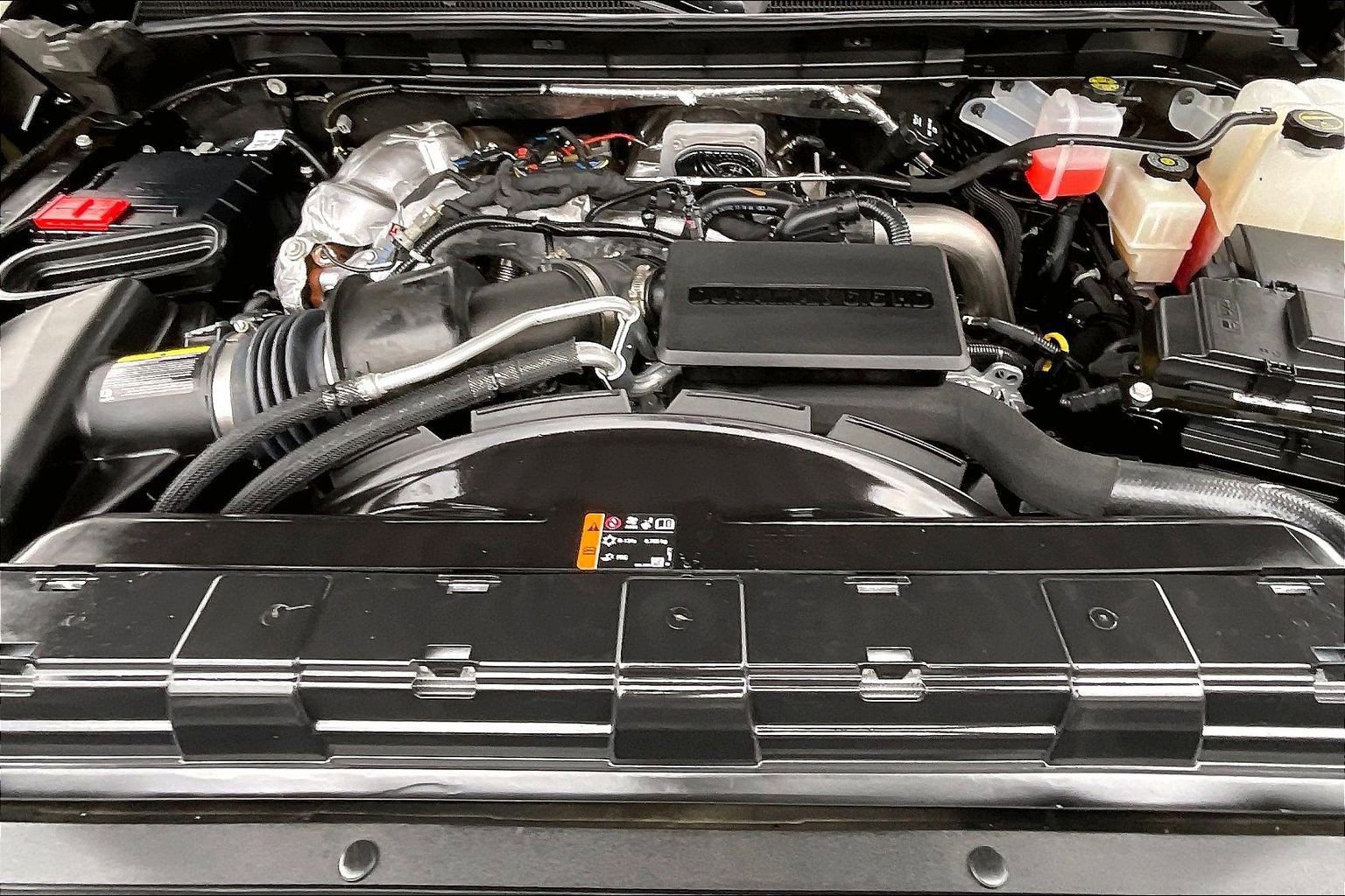 Used 2025 GMC Sierra 3500 AT4 w/ AT4 Premium Plus Package image 12