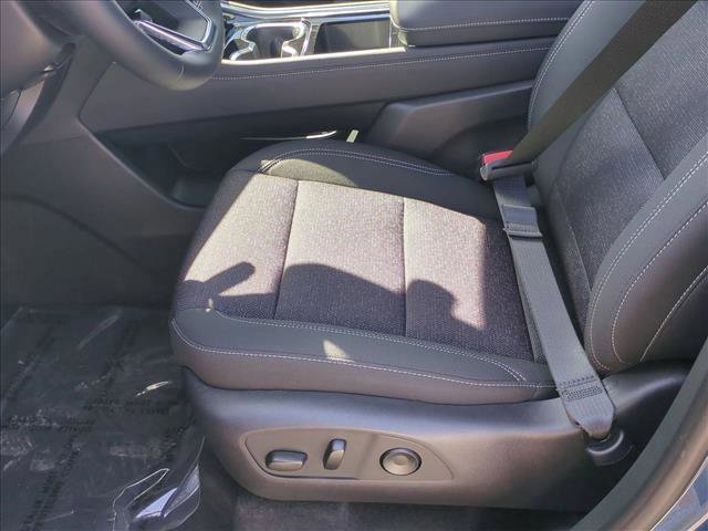 New 2026 Chevrolet Traverse LT w/ Driver Confidence Package FWD video 4