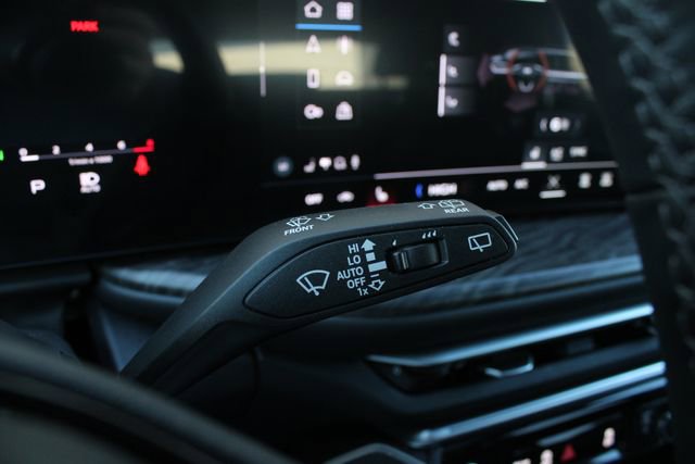 Used 2025 Audi Q5 Premium Plus w/ Premium Plus AWD/4WD image 14