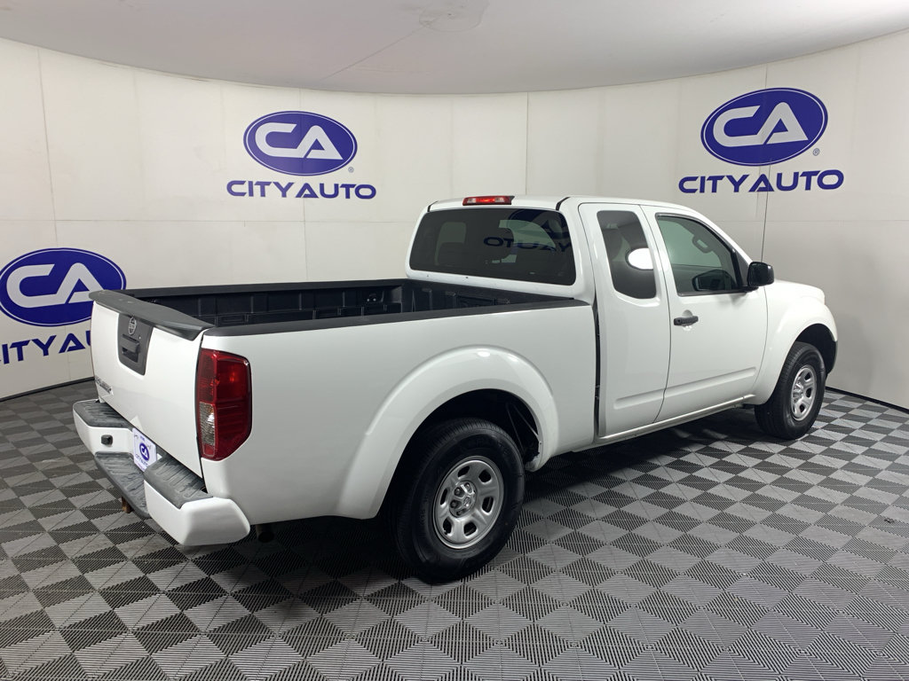 Used 2019 Nissan Frontier S RWD image 3