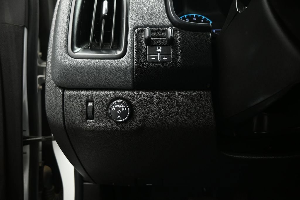 Used 2018 Chevrolet Colorado Z71 RWD image 10