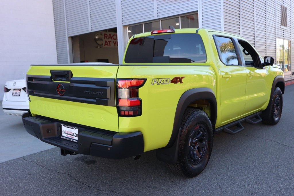 New 2026 Nissan Frontier PRO-4X w/ Pro-4x Convenience Package image 4