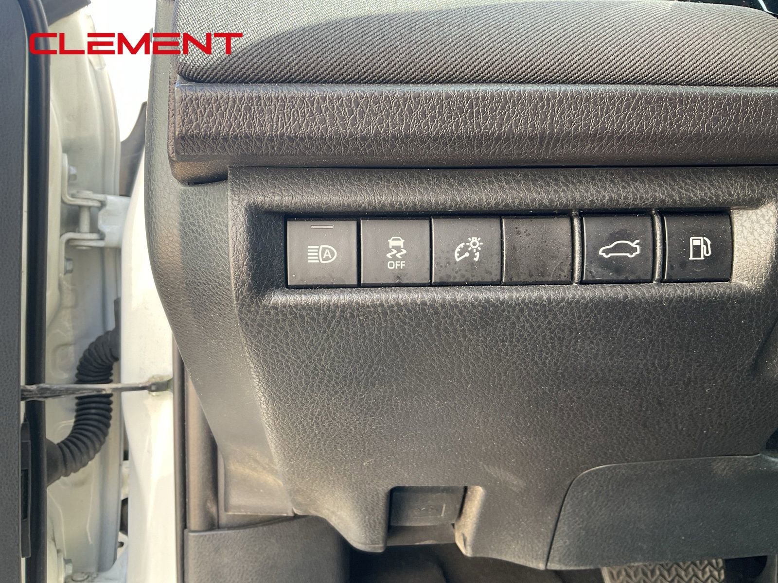 Used 2025 Toyota Camry LE image 14