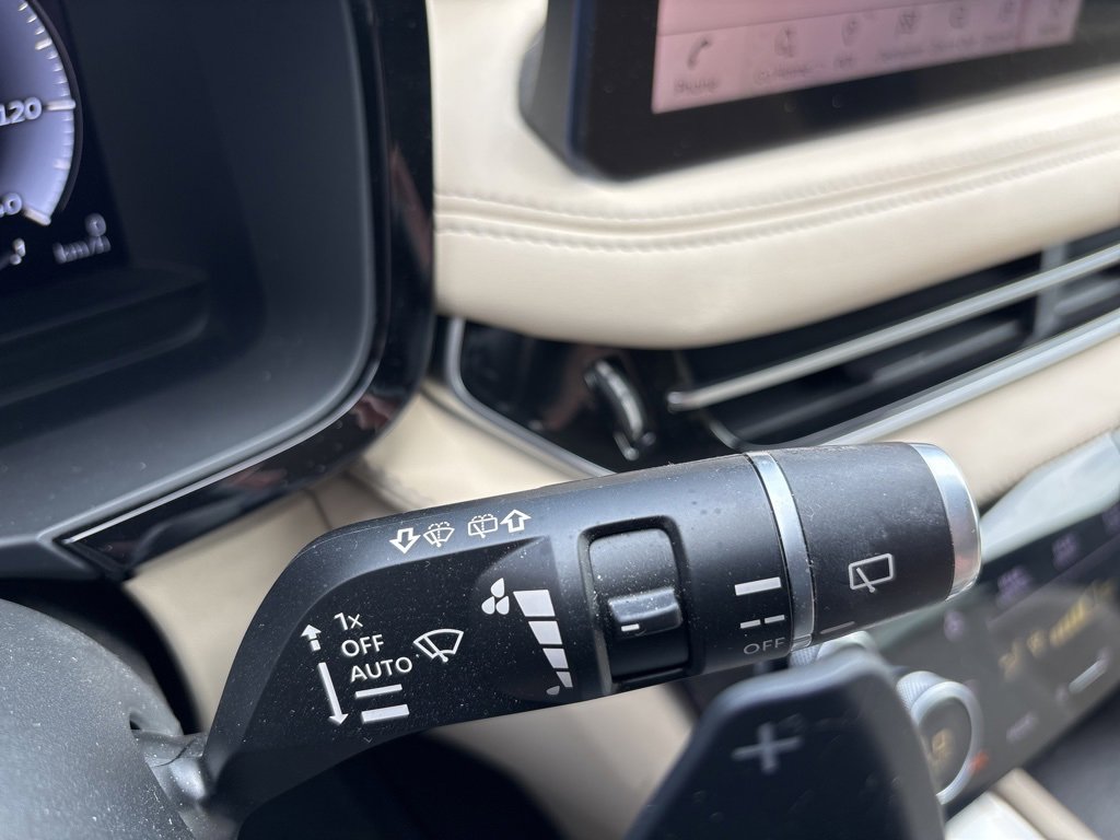 Used 2023 INFINITI QX60 Sensory w/ Cargo Package image 42