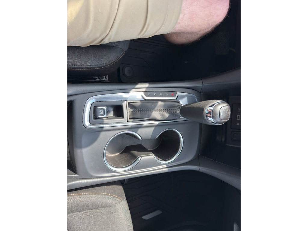 Used 2021 Chevrolet Equinox LT FWD image 16