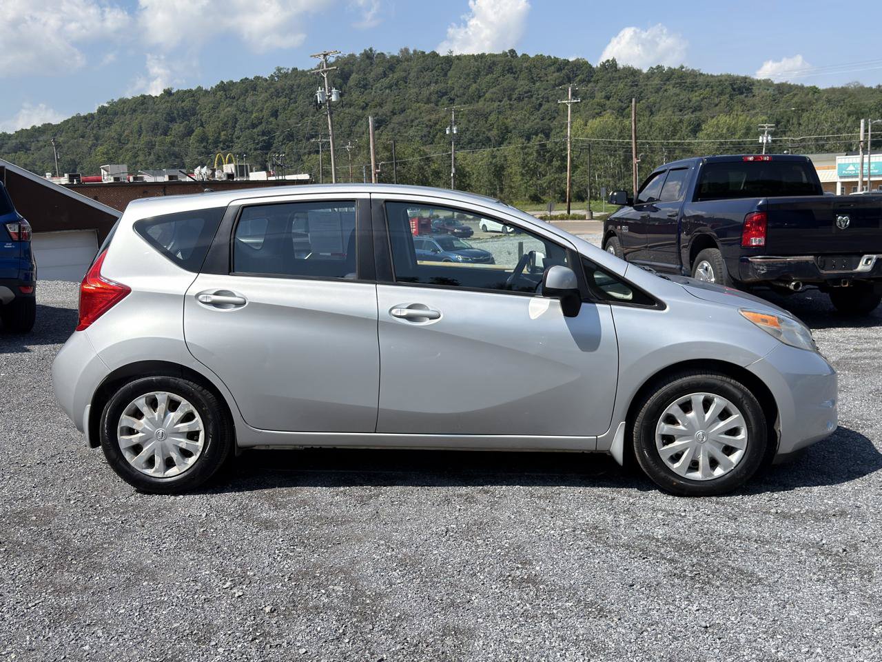 Used 2014 Nissan Versa Note SV FWD image 8