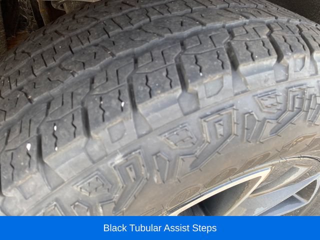 Used 2023 Chevrolet Tahoe Z71 w/ Luxury Package AWD/4WD image 24