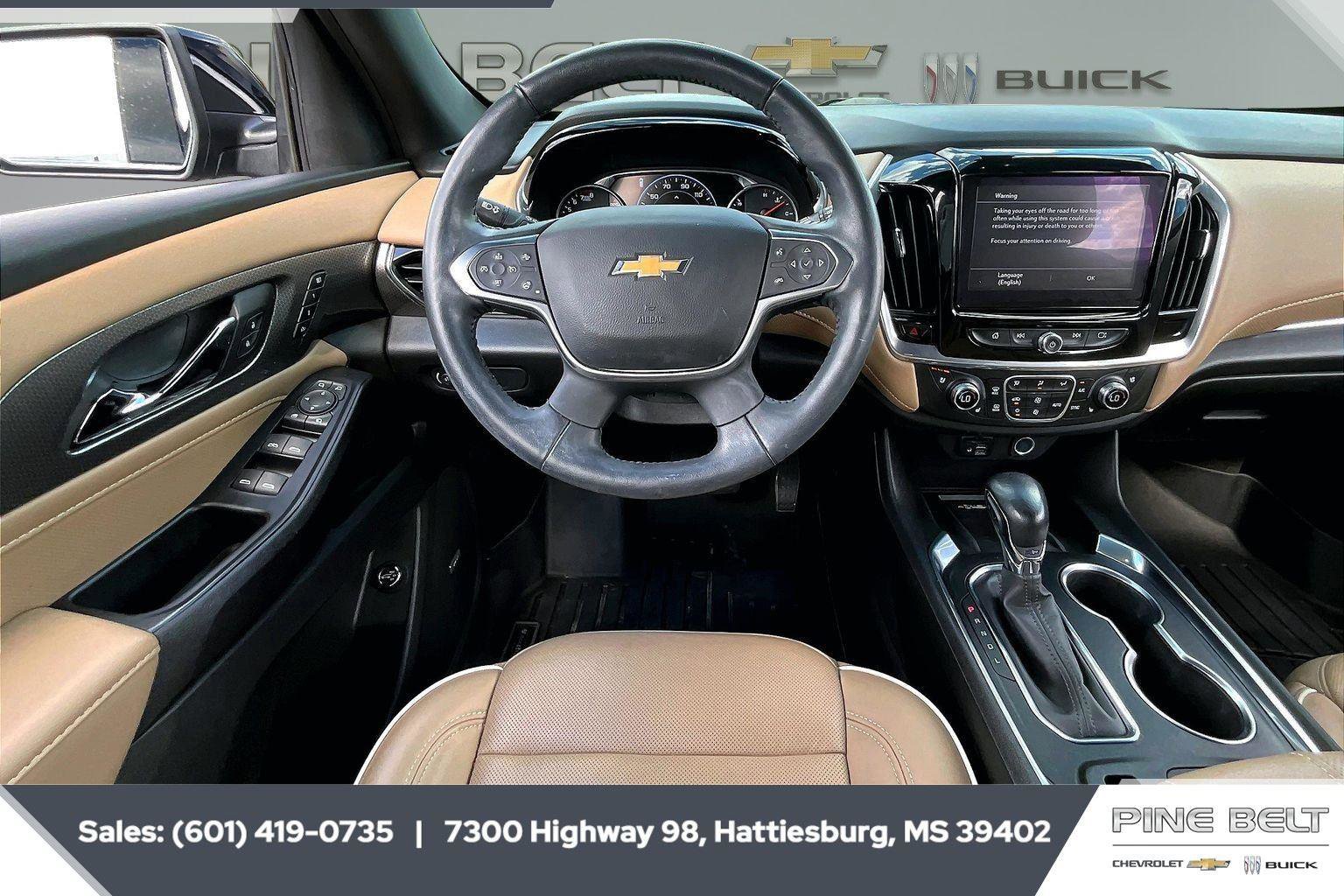 Used 2022 Chevrolet Traverse Premier FWD image 5