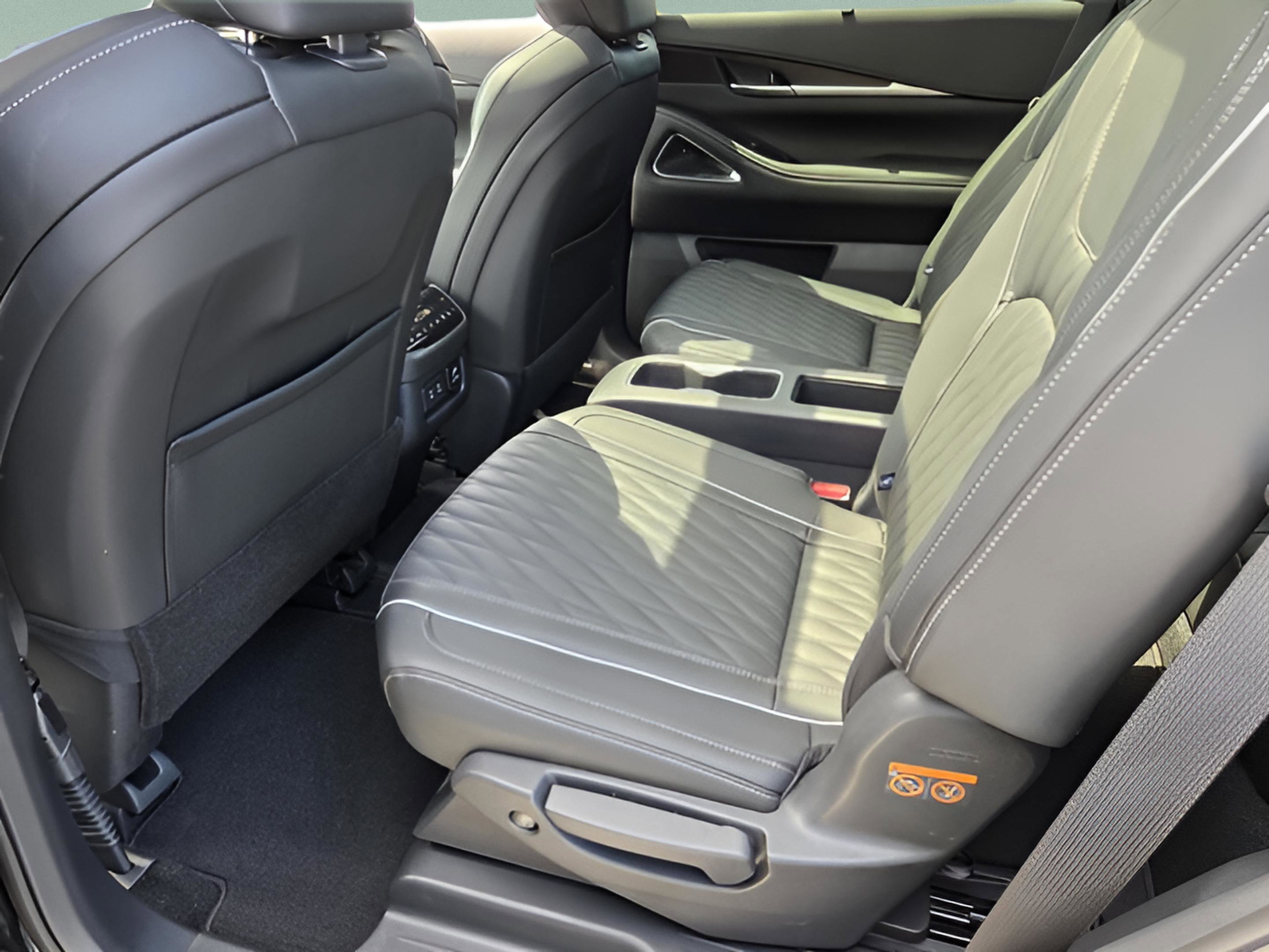 Used 2026 INFINITI QX60 Autograph w/ Dark Cargo Package image 32