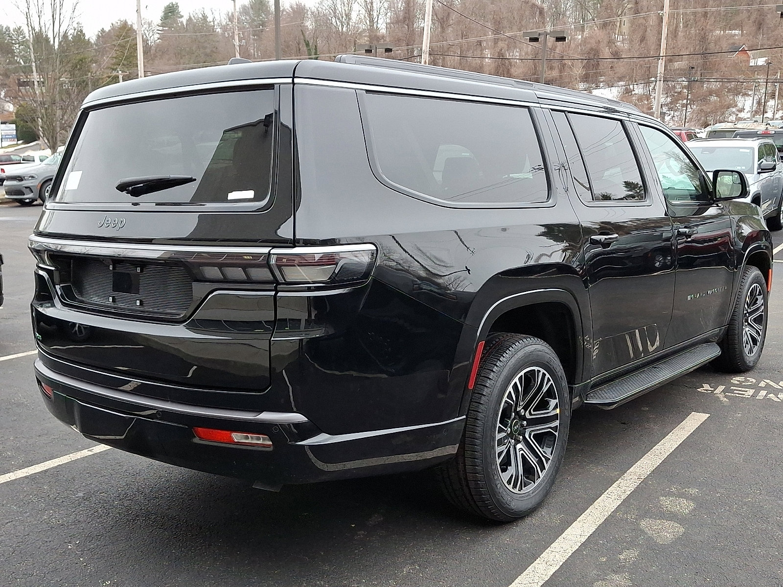 New 2026 Jeep Grand Wagoneer L 4WD w/ Premium Group I image 3