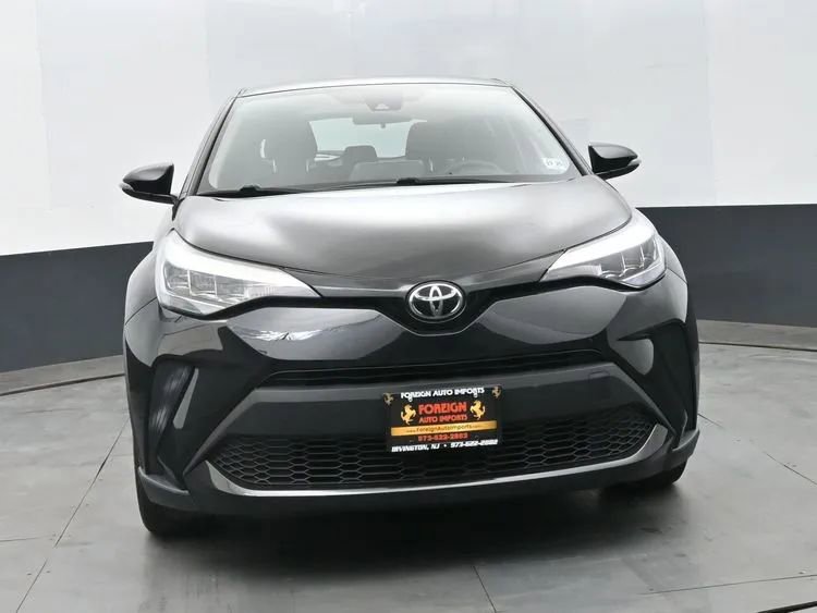 Used 2020 Toyota C-HR LE FWD image 3