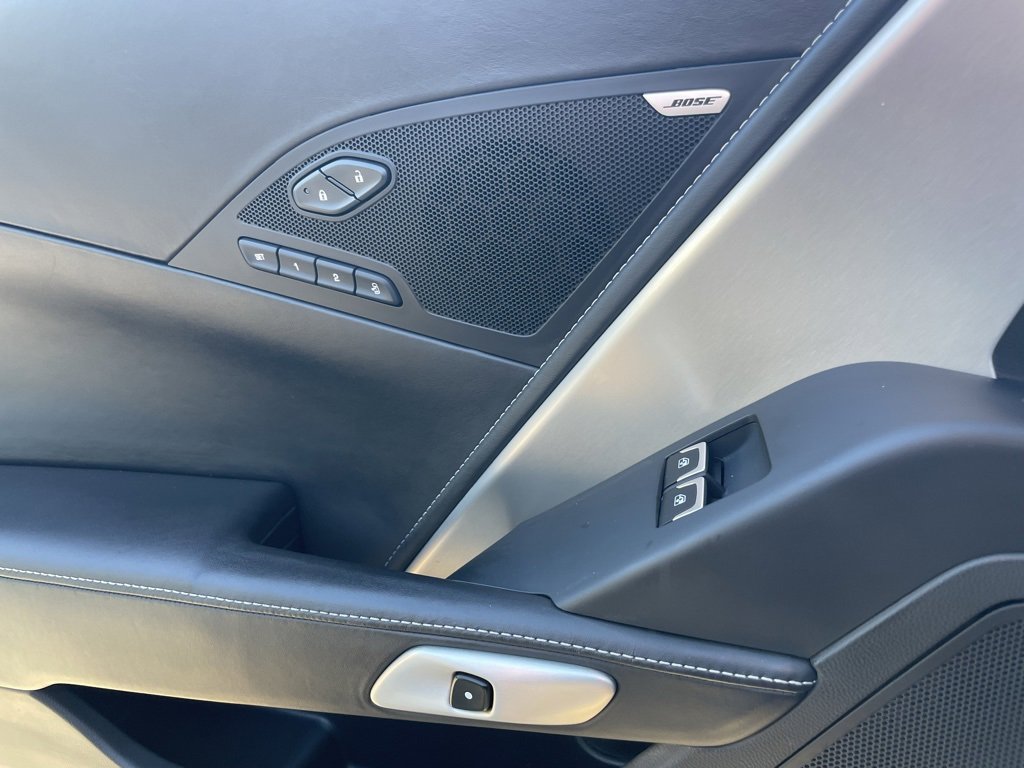 Used 2016 Chevrolet Corvette Z06 w/ 3LZ Preferred Equipment Group image 19