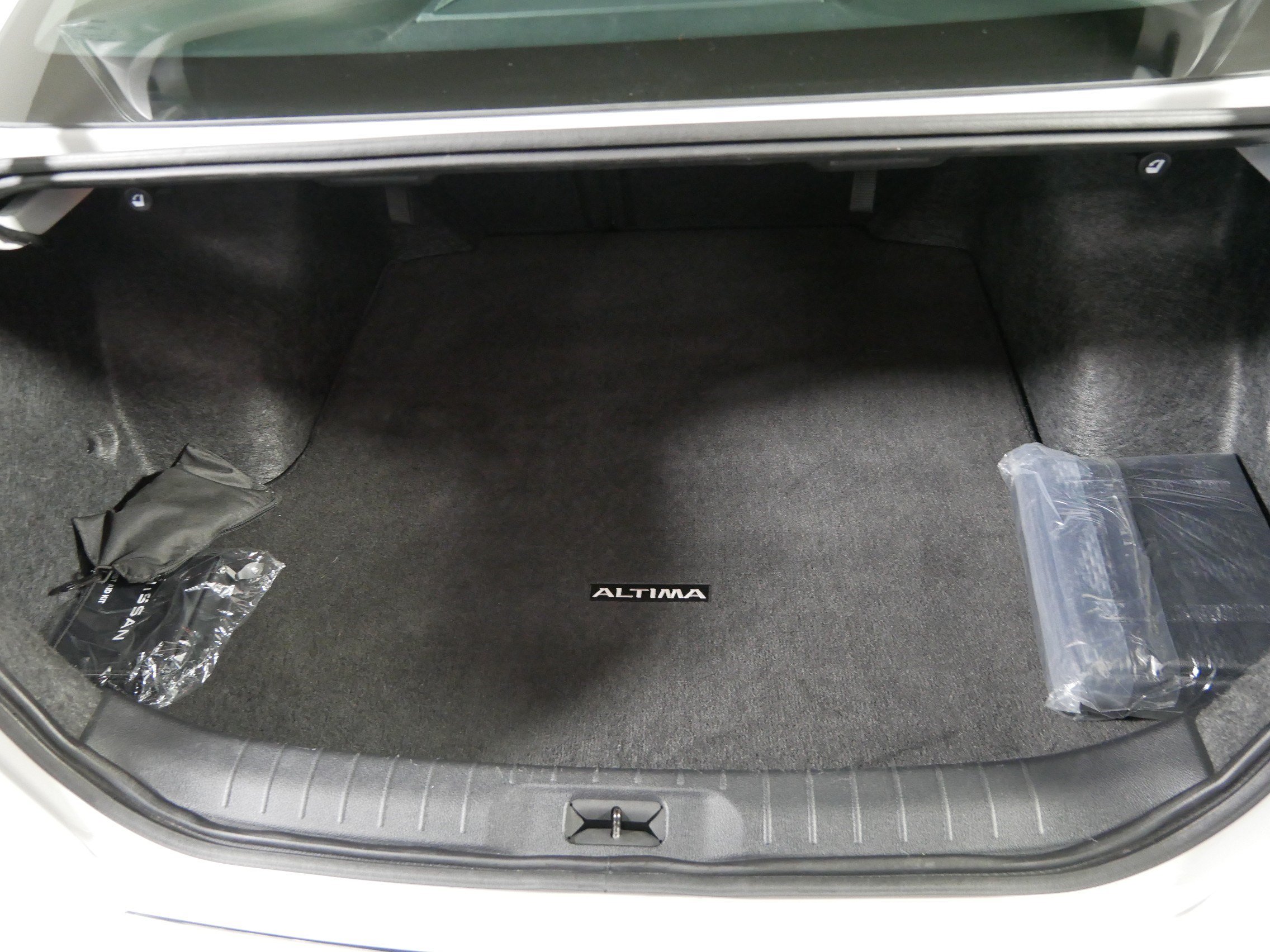 Used 2023 Nissan Altima 2.5 SL AWD/4WD image 18