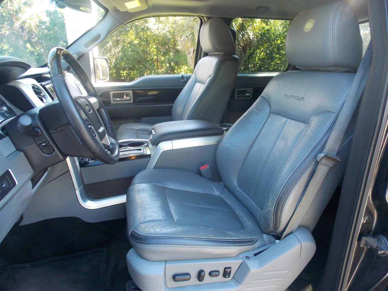 Used 2011 Ford F150 Platinum AWD/4WD image 2