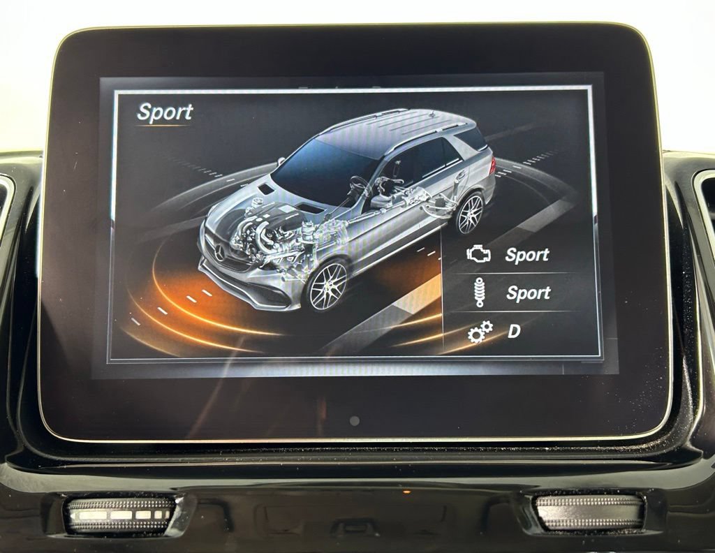 Used 2017 Mercedes-Benz GLE 63 AMG 4MATIC image 21
