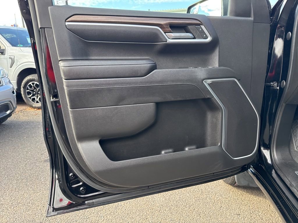 Used 2022 Chevrolet Silverado 1500 LT image 12