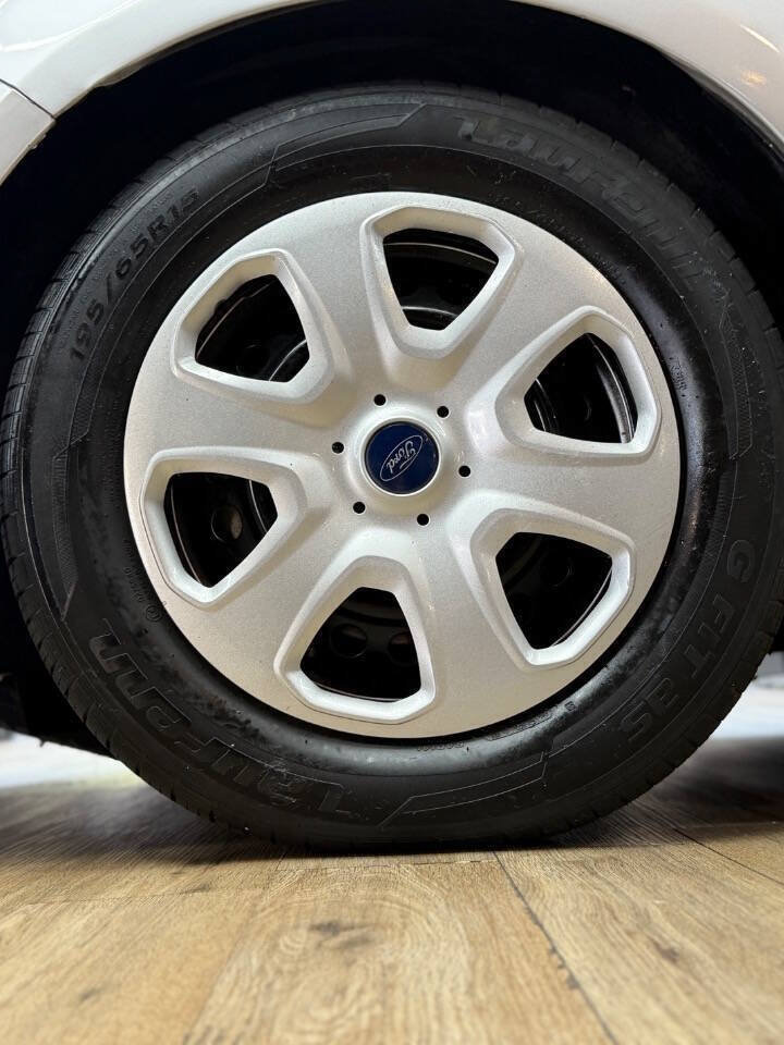 Used 2013 Ford Focus S FWD image 17
