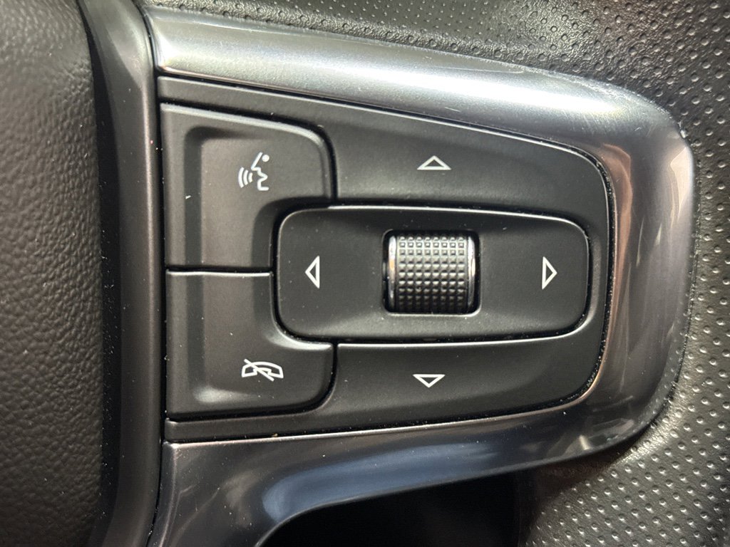 Used 2025 Chevrolet Blazer LT w/ Redline Edition image 25