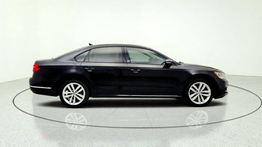 Used 2019 Volkswagen Passat 2.0T Wolfsburg w/ Wheels & Sunroof Package FWD image 4