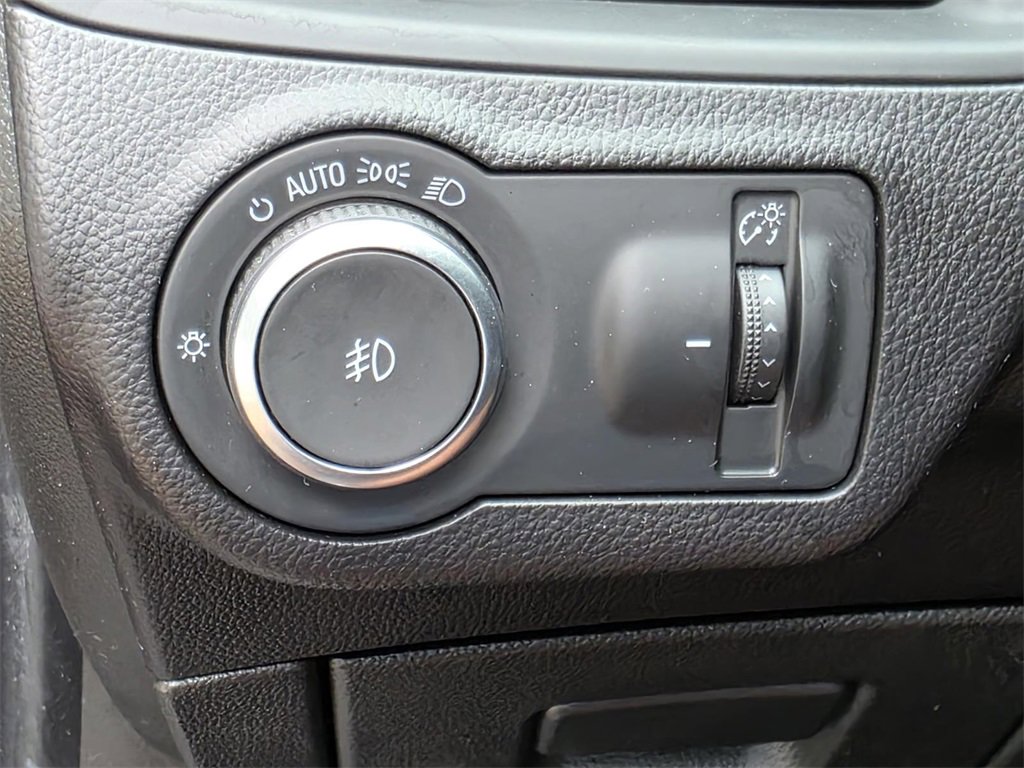 Used 2020 Buick Envision Essence image 25