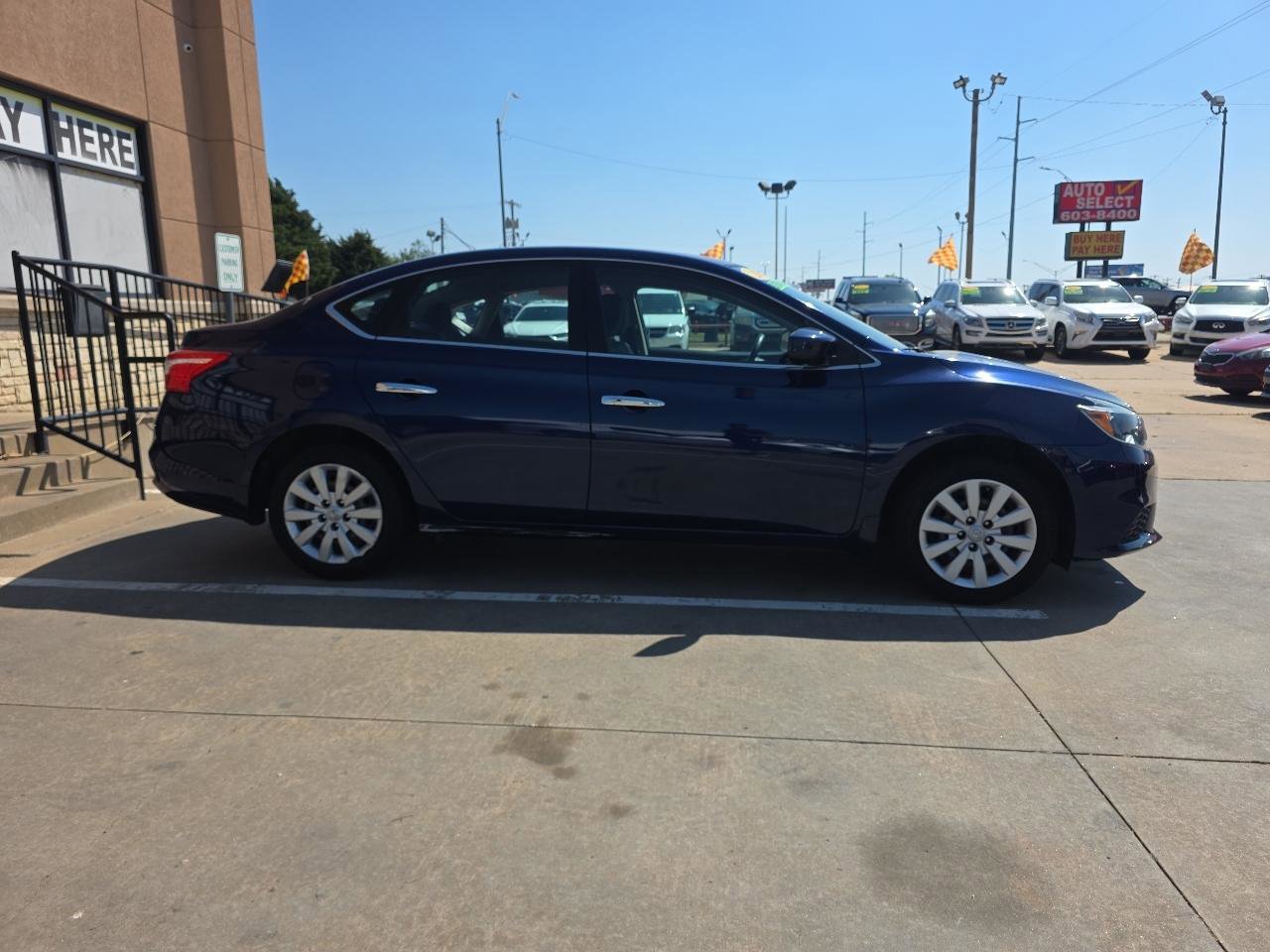 Used 2016 Nissan Sentra SV image 4