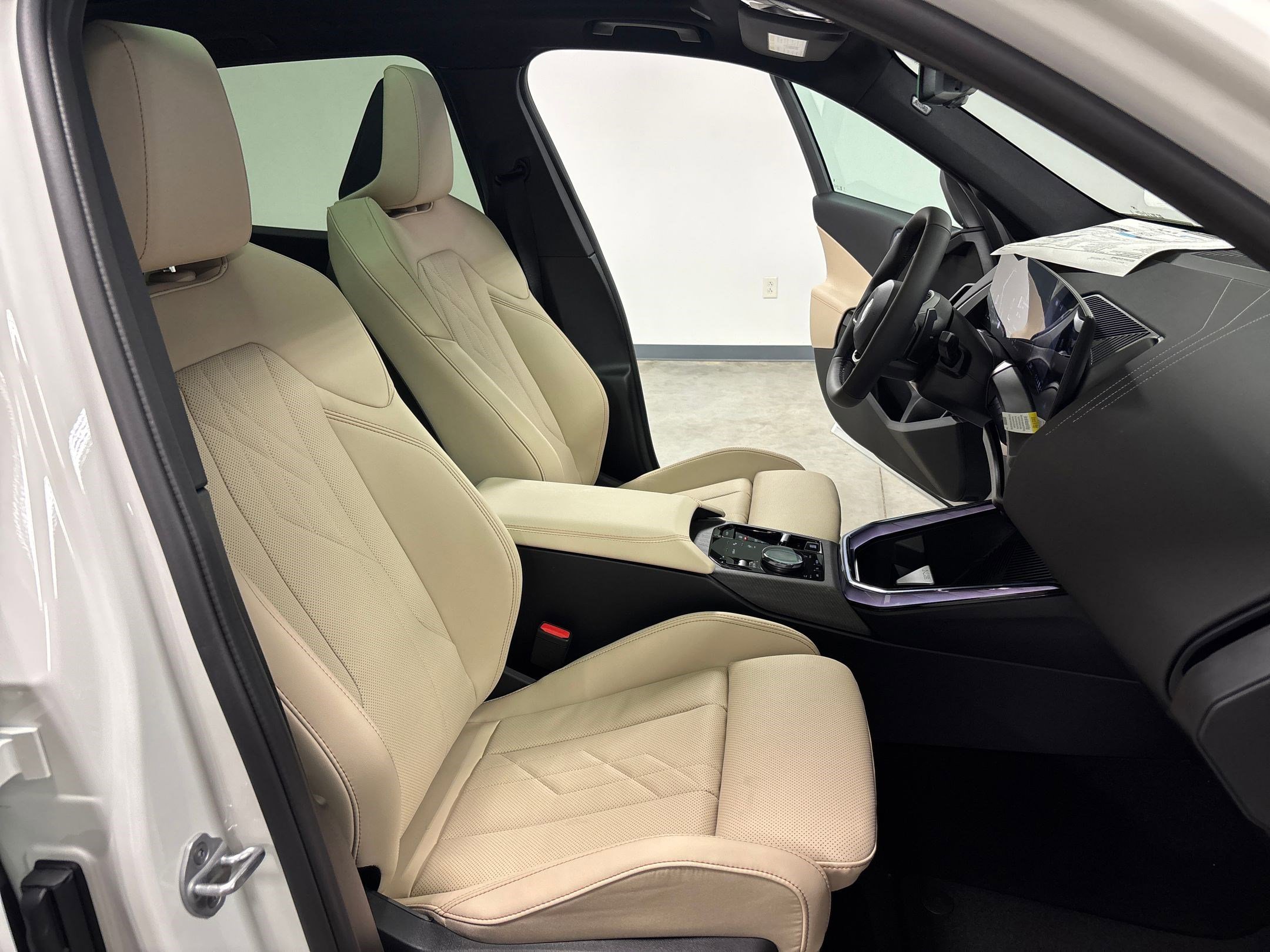 Used 2026 BMW X3 xDrive30 w/ Convenience Package image 38