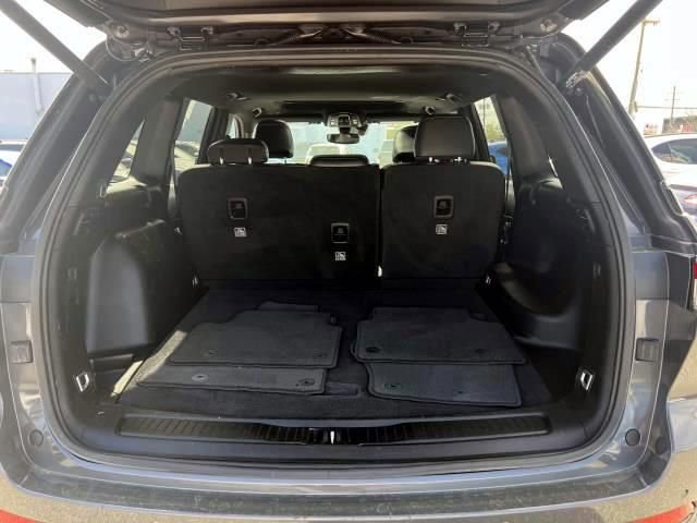 Used 2023 Jeep Grand Cherokee Altitude image 8