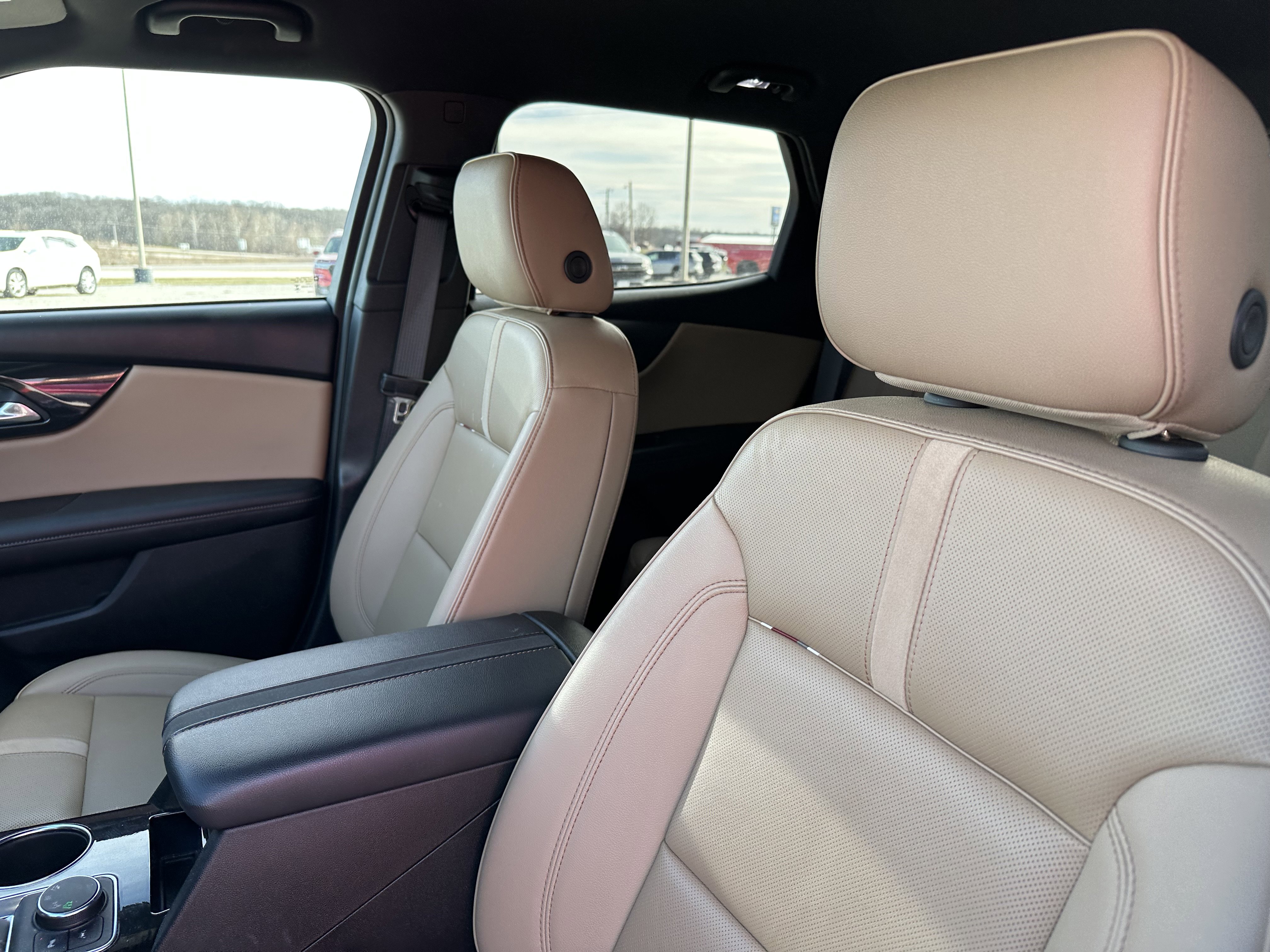 Used 2024 Chevrolet Blazer Premier AWD/4WD image 8