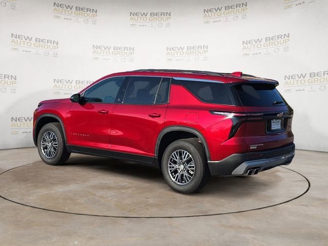New 2025 Chevrolet Traverse LT w/ Driver Confidence Package FWD image 3