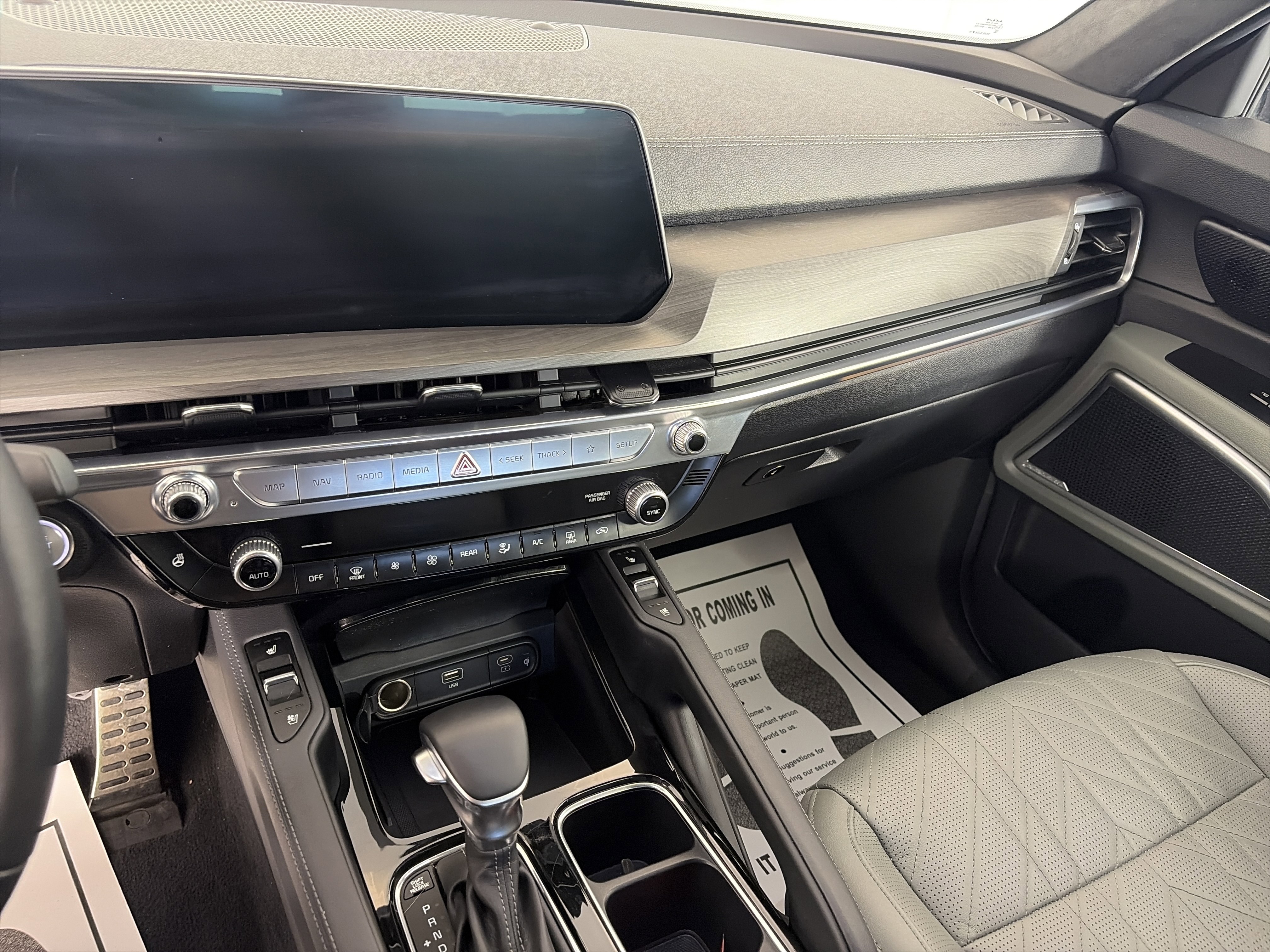 Used 2023 Kia Telluride SX Prestige X-Pro image 4