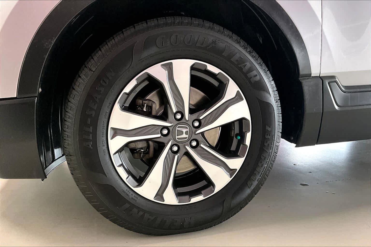 Used 2017 Honda CR-V LX image 8