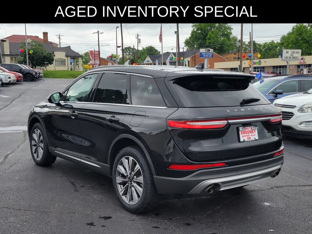 Used 2022 Lincoln Corsair Reserve w/ Elements Package AWD/4WD image 3