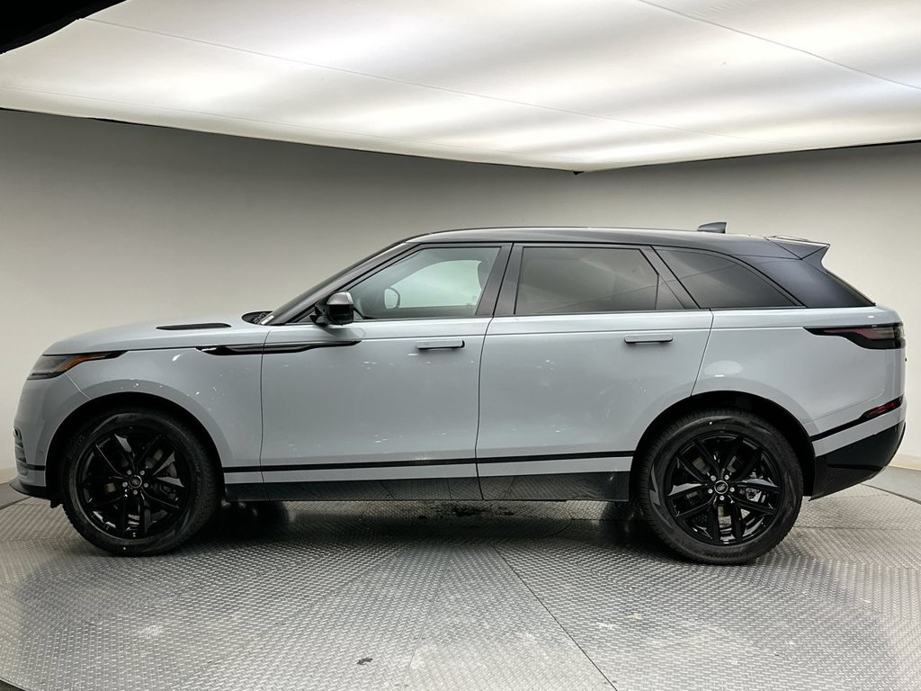 Certified 2026 Land Rover Range Rover Velar Dynamic SE AWD/4WD image 2