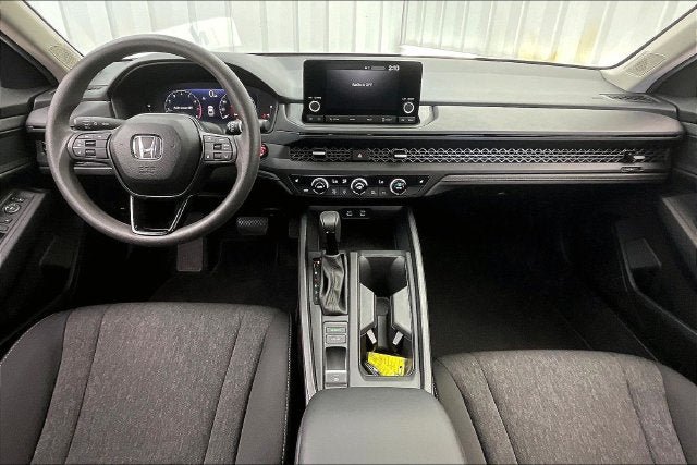 Certified 2025 Honda Accord SE image 15