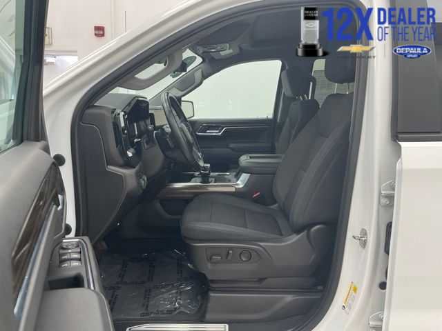 Certified 2022 Chevrolet Silverado 1500 LT Trail Boss w/ Convenience Package II AWD/4WD image 9