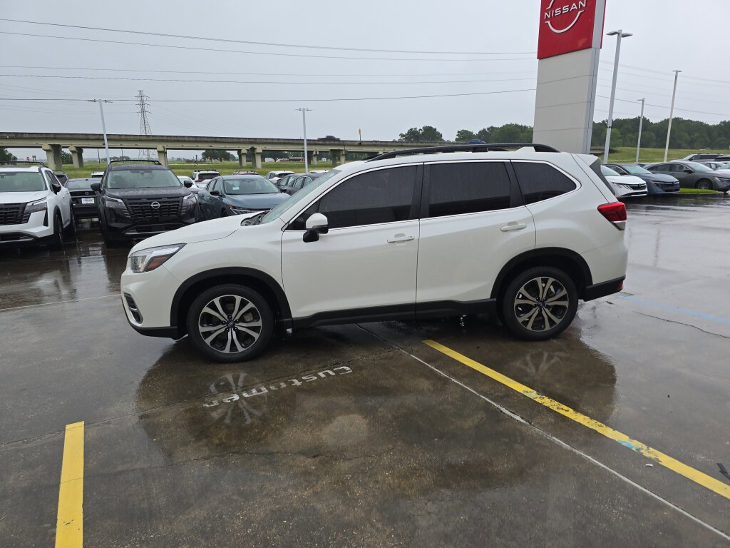 Used 2019 Subaru Forester Limited w/ Popular Package #3 AWD/4WD image 3