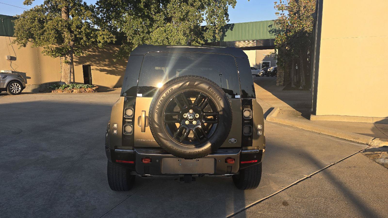 Certified 2023 Land Rover Defender 110 X AWD/4WD image 3