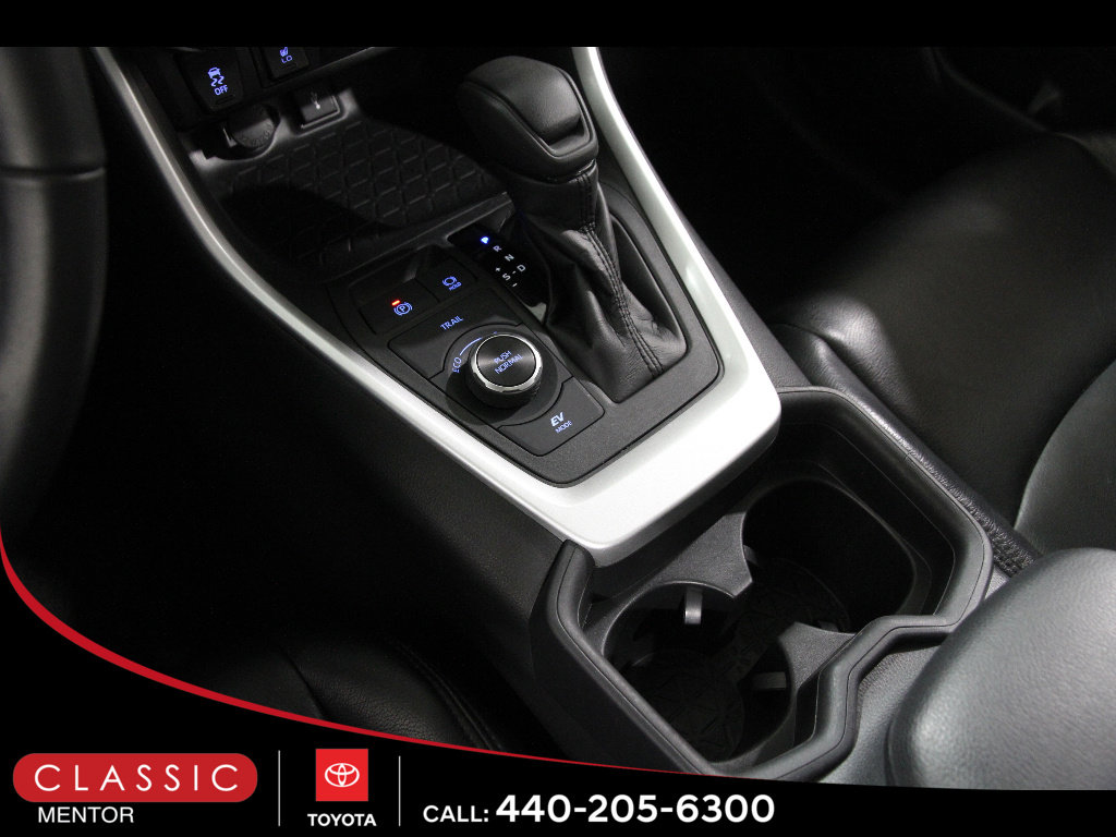 Certified 2020 Toyota RAV4 XLE w/ Convenience Package AWD/4WD image 14