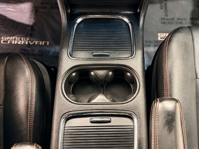 Used 2016 Dodge Grand Caravan R/T image 38