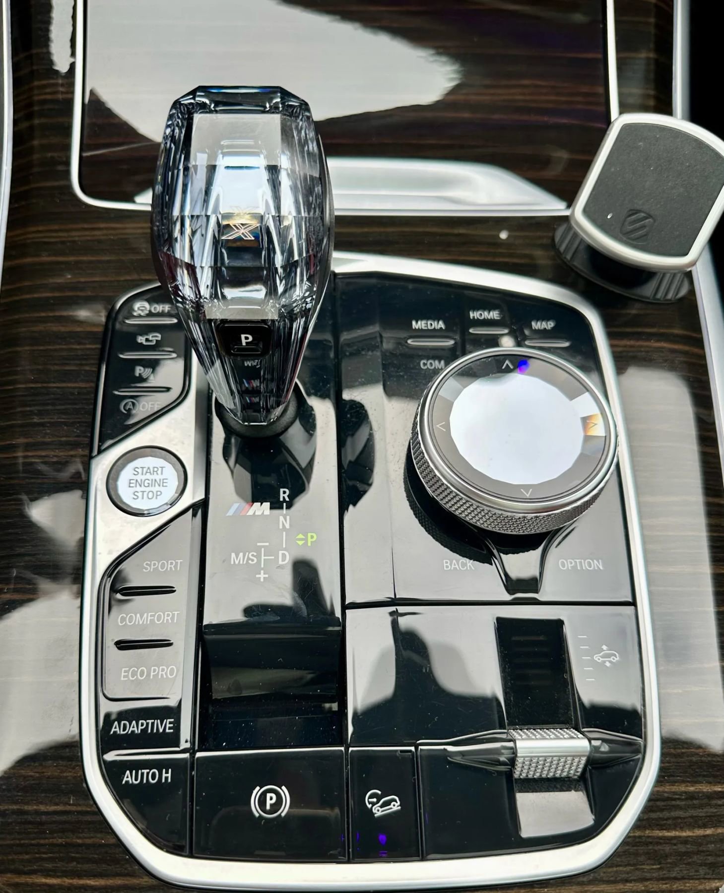 Used 2021 BMW X7 M50i w/ Dynamic Handling Package image 17