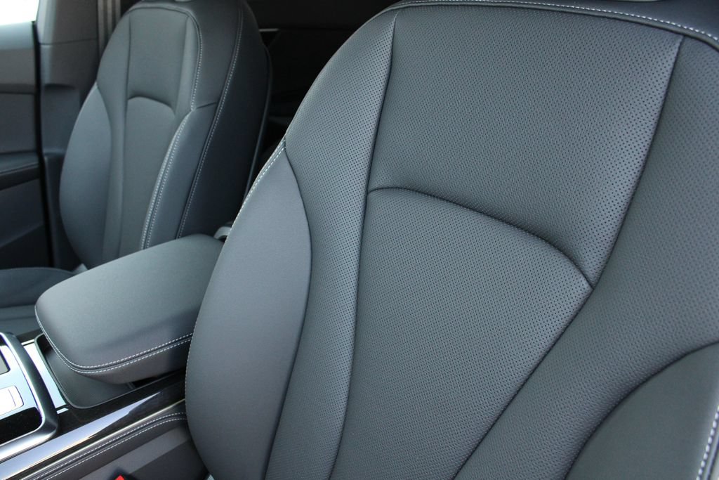 New 2026 Audi Q8 Premium Plus AWD/4WD image 6