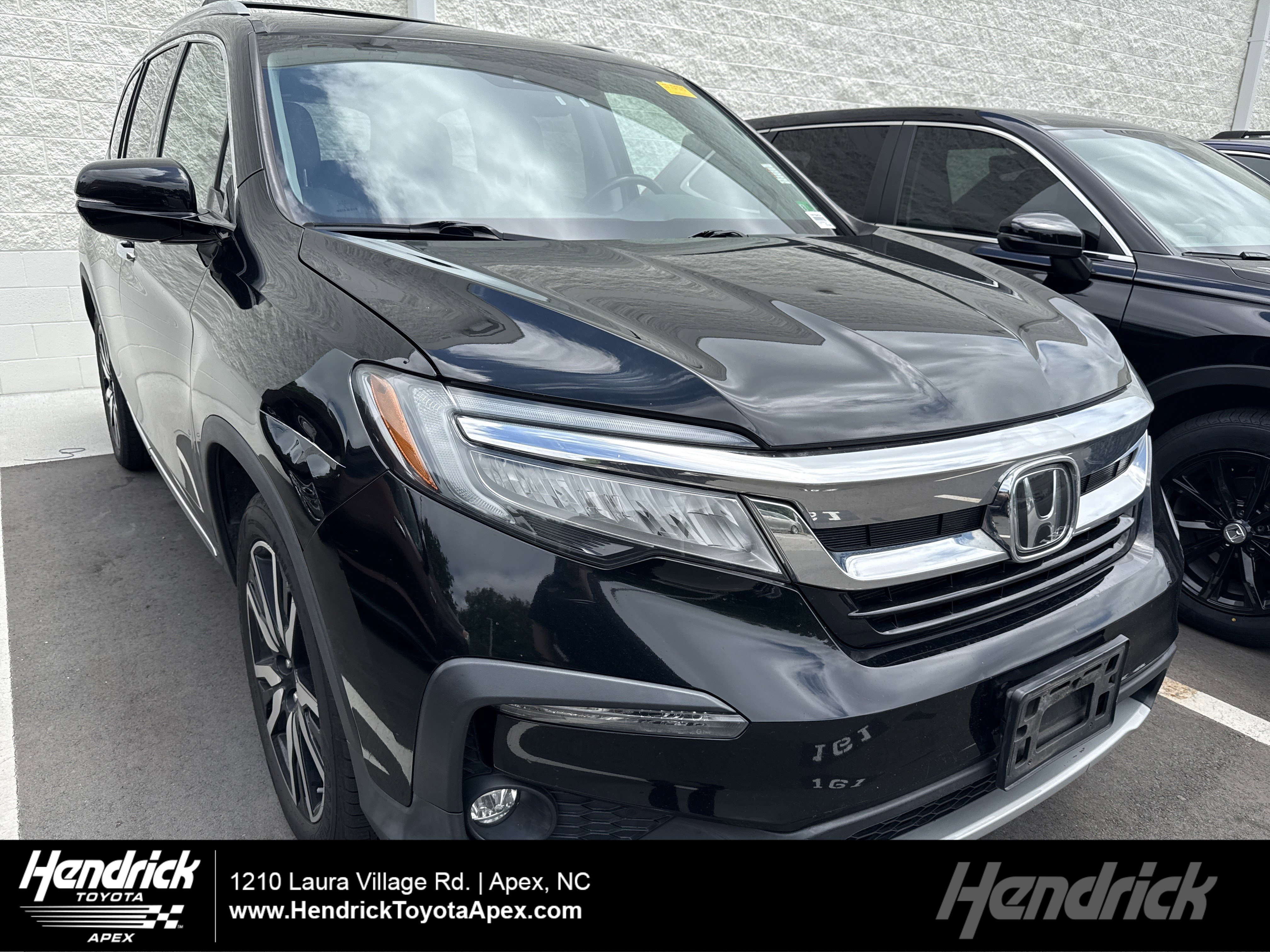 Used 2019 Honda Pilot Touring video 1