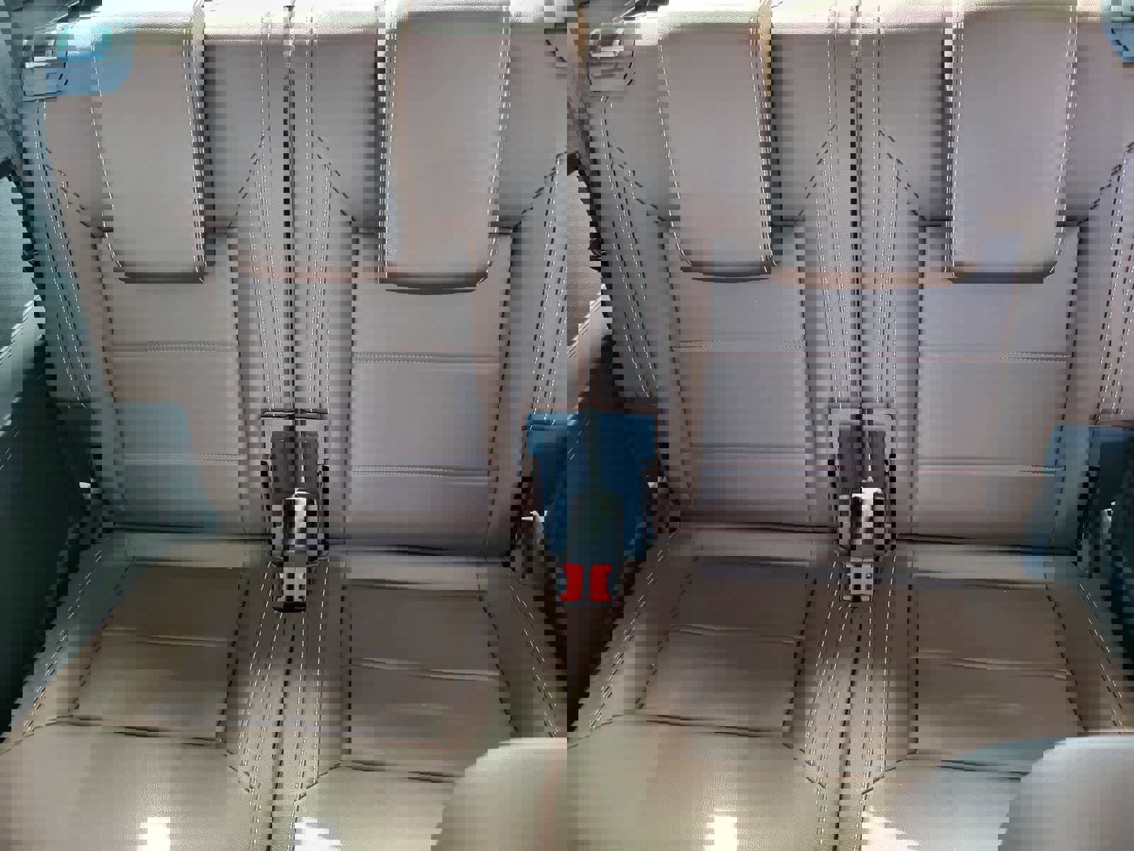 Used 2021 Volkswagen Atlas SE image 28