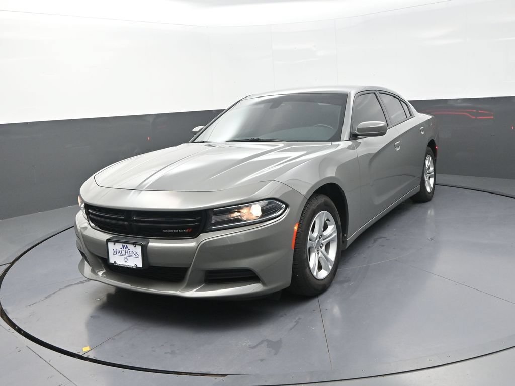 Used 2019 Dodge Charger SXT RWD image 4