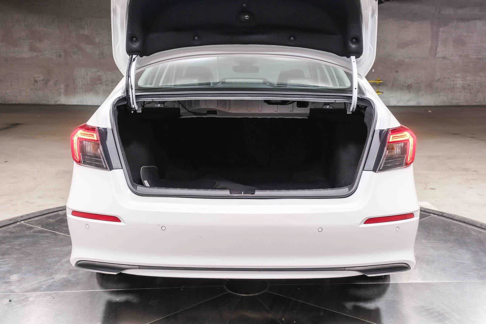 Used 2024 Honda Civic Touring image 31