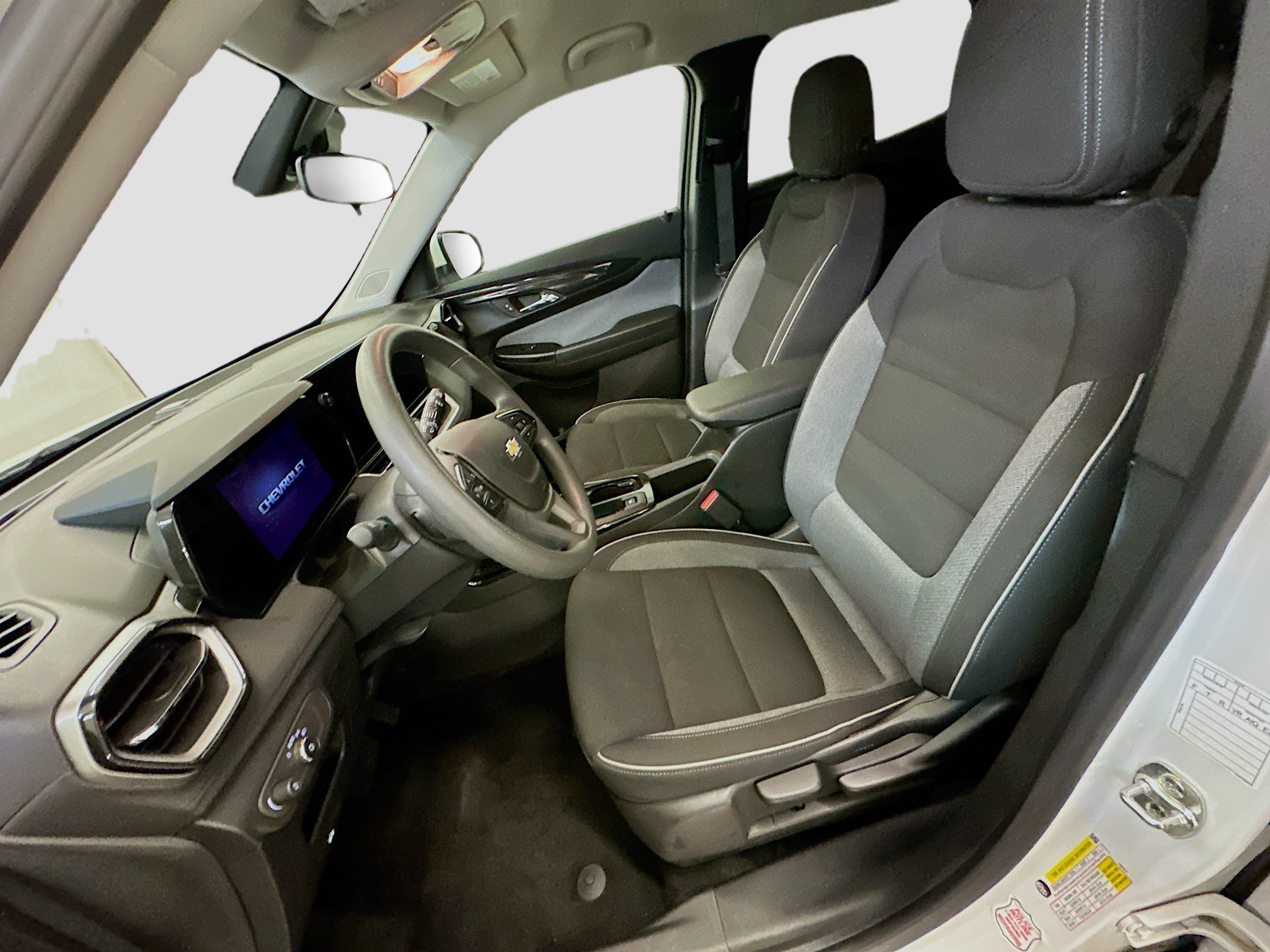 Used 2025 Chevrolet TrailBlazer LT AWD/4WD image 13