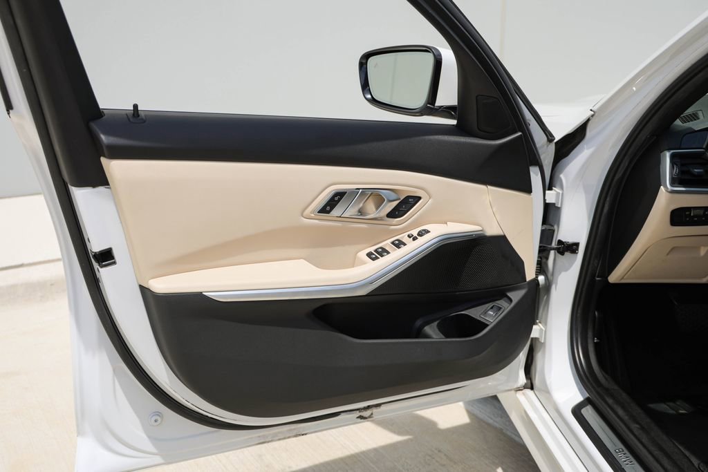 Used 2019 BMW 330i Sedan RWD image 13