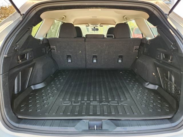 Used 2024 Subaru Outback 2.5i AWD/4WD image 16