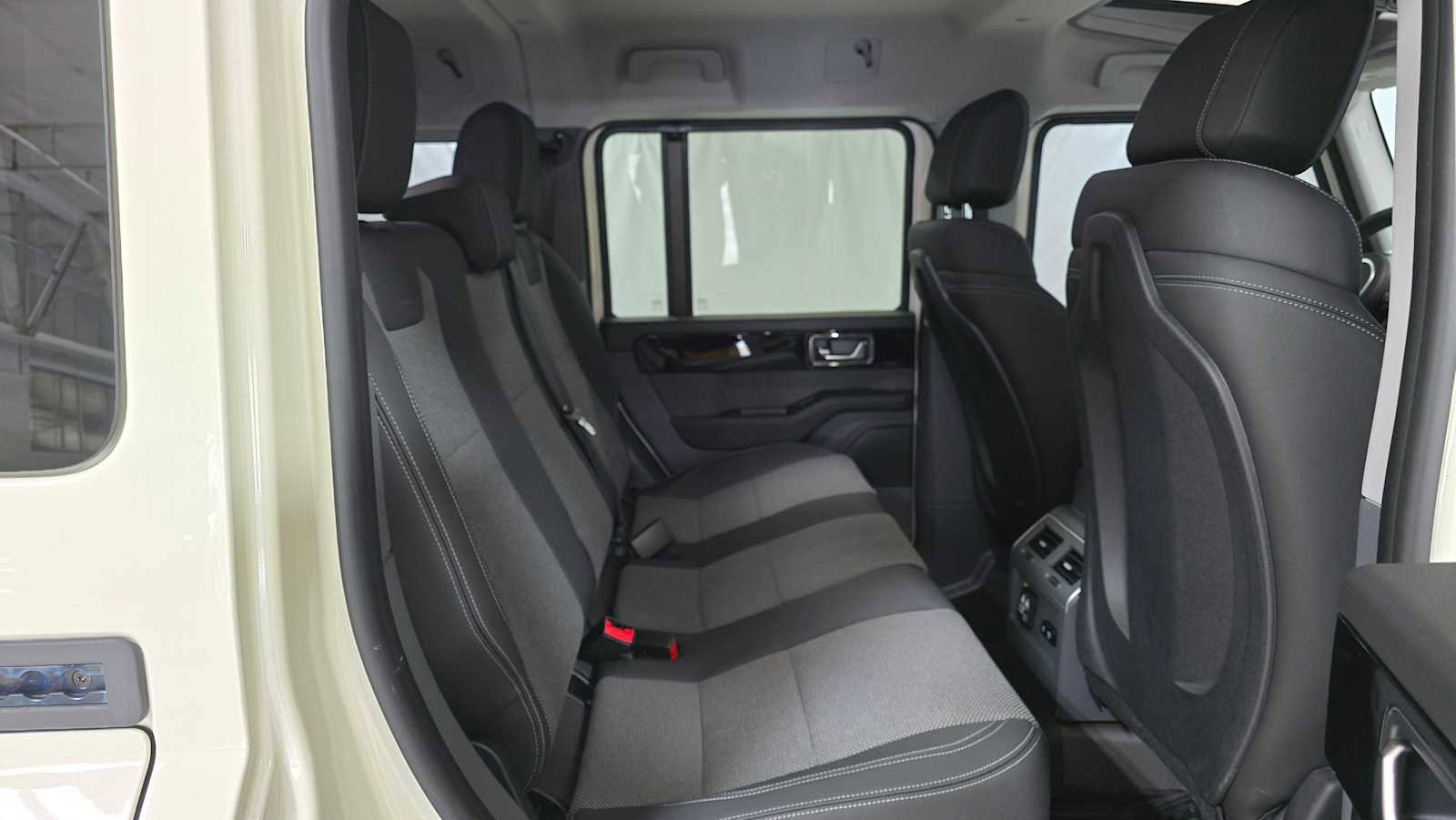 Used 2024 INEOS Grenadier image 12