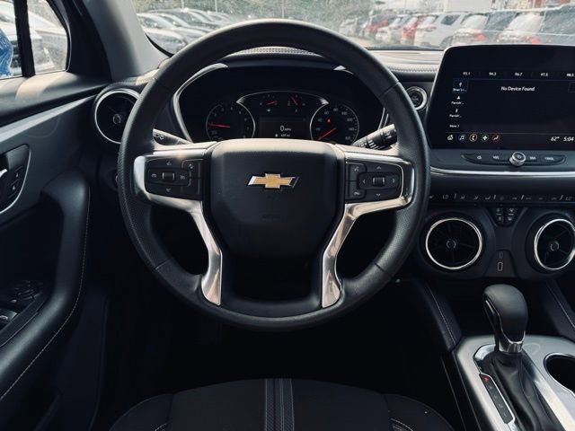 Used 2025 Chevrolet Blazer LT AWD/4WD image 23